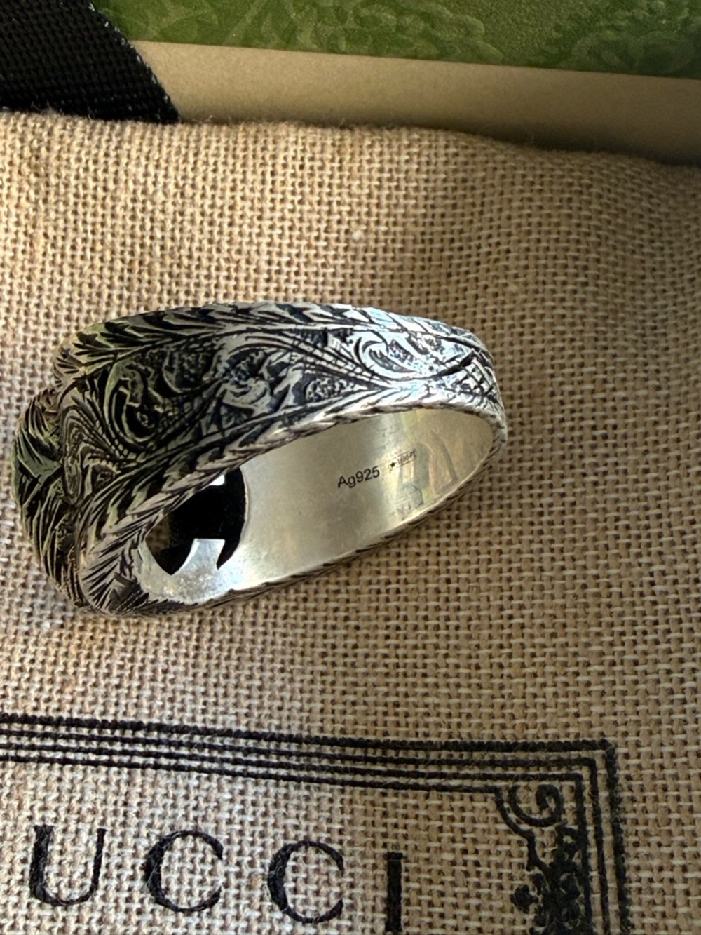 NWB GUCCI INTERLOCKING RING Ag 925 STERLING SILVER ENGRAVED PATTERN GUCCI SZ/21 - Picture 7 of 13